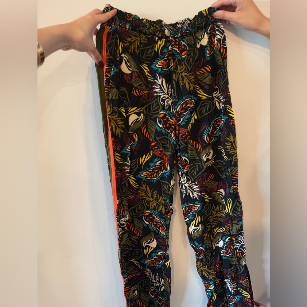 Stradivarius Multicolor Floral Pants